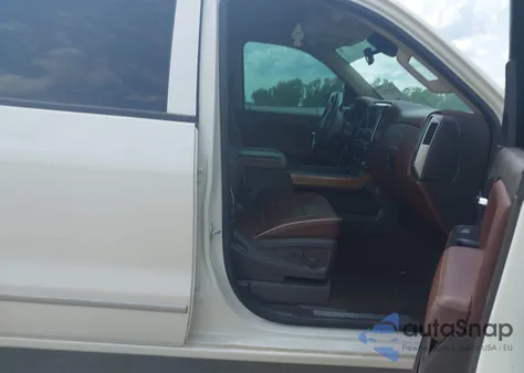 2014 Chevrolet Silverado 1500 High Country z USA, uszkodzony, nr VIN 3GCPCTEC6EG517851